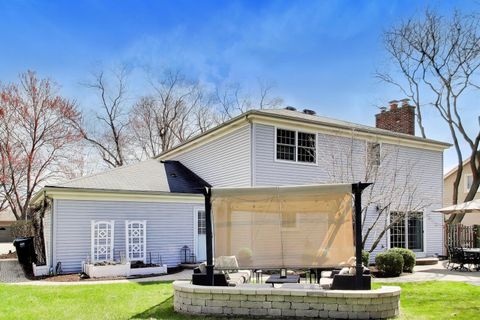 Tiny photo for 860 S Carriageway Lane, Palatine, IL 60067 (MLS # 12592963)
