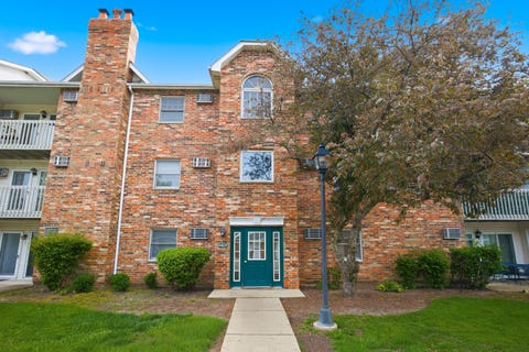 Photo of 4404 W Shamrock Lane #3B, McHenry, IL 60050 (MLS # 12653160)