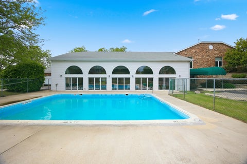Tiny photo for 4404 W Shamrock Lane #3B, McHenry, IL 60050 (MLS # 12653160)