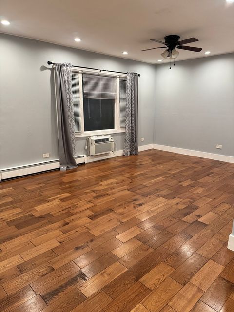 Tiny photo for 14501 Keystone Avenue #8, Midlothian, IL 60445 (MLS # 12522826)