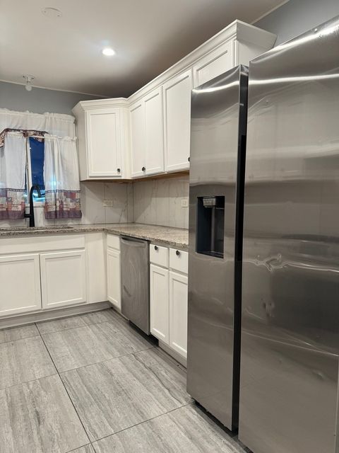 Tiny photo for 14501 Keystone Avenue #8, Midlothian, IL 60445 (MLS # 12522826)