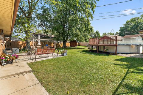 Tiny photo for 6821 Saratoga Drive, Bridgeview, IL 60455 (MLS # 12481663)