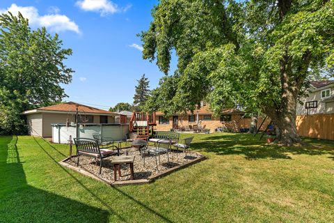 Tiny photo for 6821 Saratoga Drive, Bridgeview, IL 60455 (MLS # 12481663)