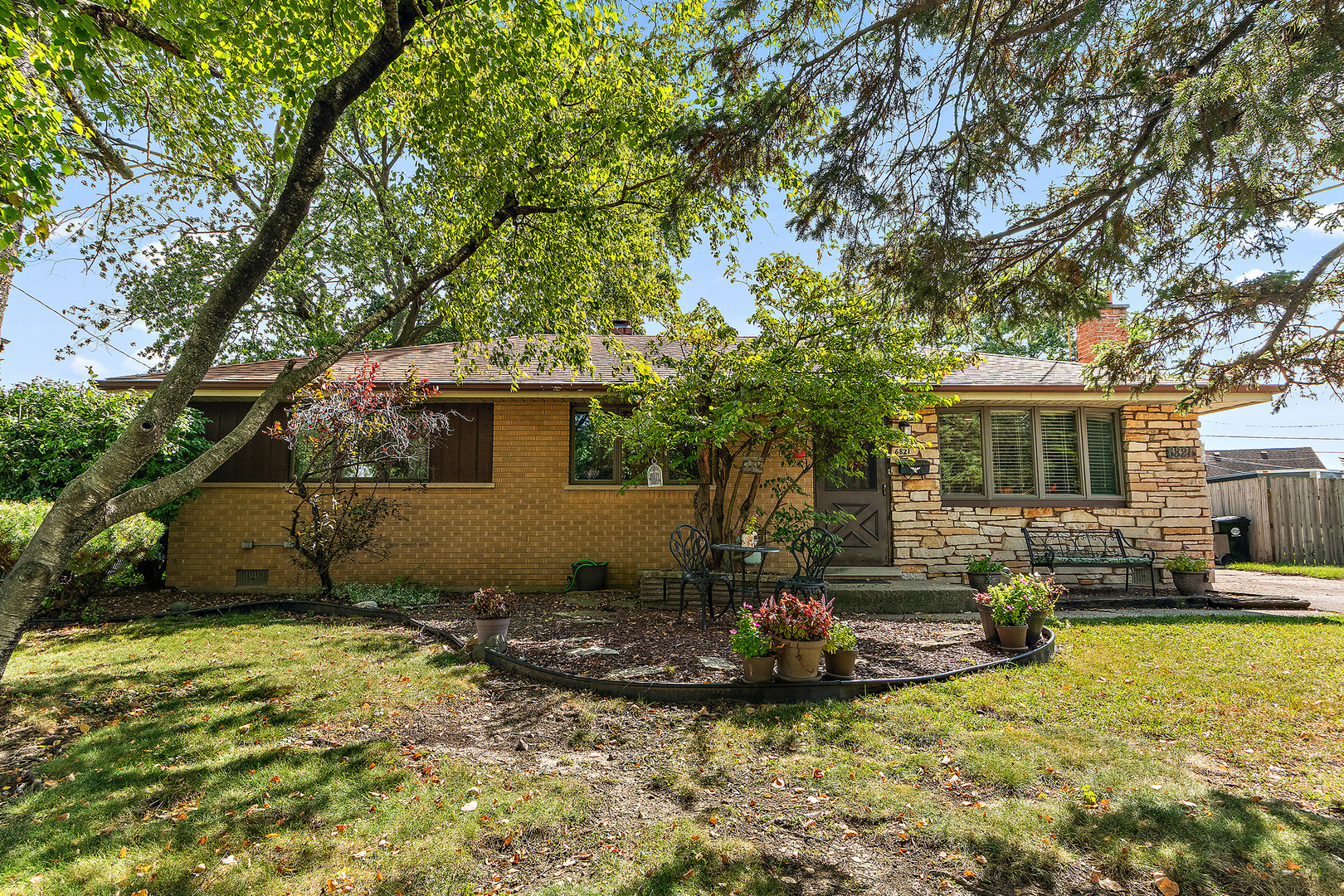 6821 Saratoga Drive
