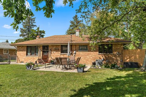 Tiny photo for 6821 Saratoga Drive, Bridgeview, IL 60455 (MLS # 12481663)