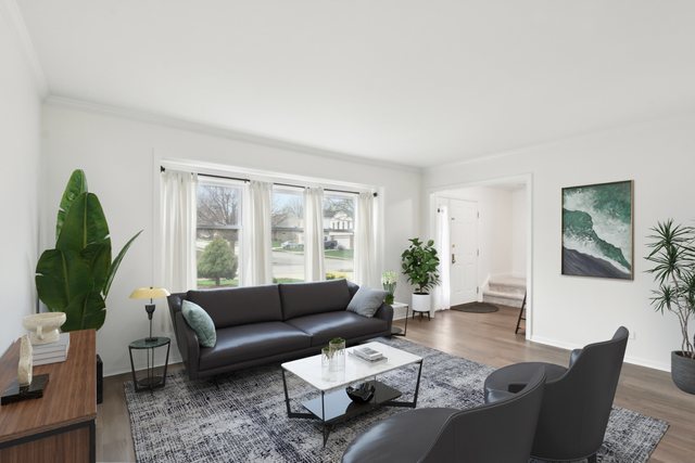 27W140 Churchill Road