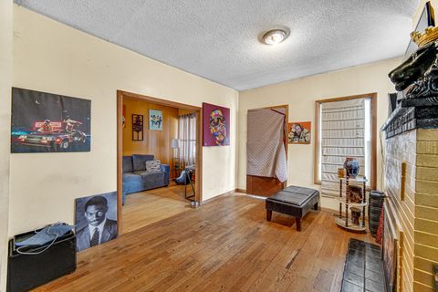 Tiny photo for 11239 S Longwood Drive, Chicago, IL 60643 (MLS # 12585763)
