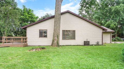 Tiny photo for 904 E California Avenue, Urbana, IL 61801 (MLS # 12697516)
