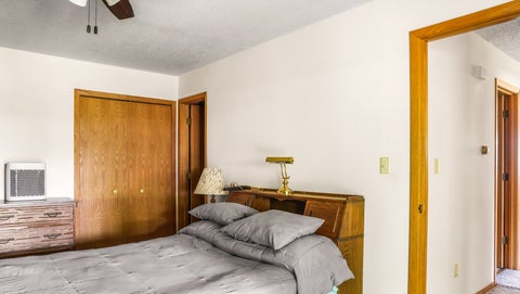 Tiny photo for 904 E California Avenue, Urbana, IL 61801 (MLS # 12697516)