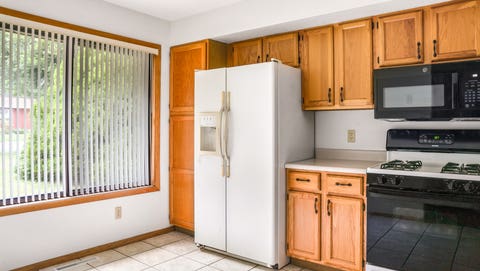 Tiny photo for 904 E California Avenue, Urbana, IL 61801 (MLS # 12697516)