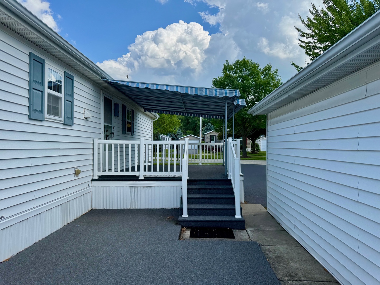 728 Cherokee Trail