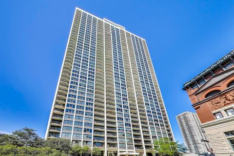 Photo of 1560 N Sandburg Terrace #510, Chicago, IL 60610 (MLS # 12491867)