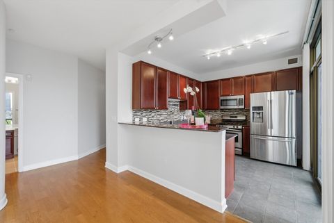 Tiny photo for 233 E 13TH Street #709, Chicago, IL 60605 (MLS # 12634037)