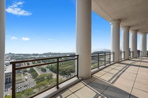 Tiny photo for 233 E 13TH Street #709, Chicago, IL 60605 (MLS # 12634037)