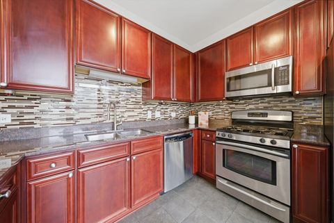 Tiny photo for 233 E 13TH Street #709, Chicago, IL 60605 (MLS # 12634037)