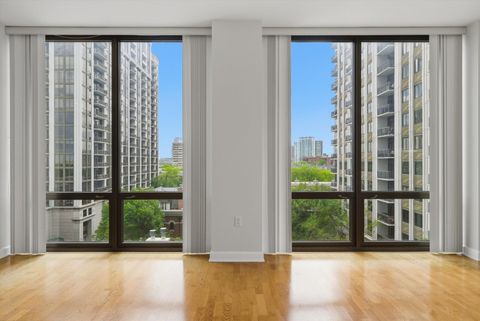 Tiny photo for 233 E 13TH Street #709, Chicago, IL 60605 (MLS # 12634037)