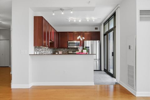 Tiny photo for 233 E 13TH Street #709, Chicago, IL 60605 (MLS # 12634037)