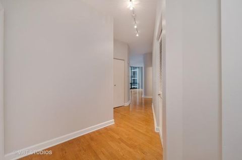 Tiny photo for 233 E 13TH Street #709, Chicago, IL 60605 (MLS # 12634037)