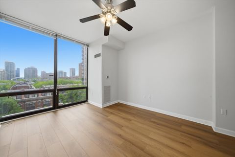 Tiny photo for 233 E 13TH Street #709, Chicago, IL 60605 (MLS # 12634037)