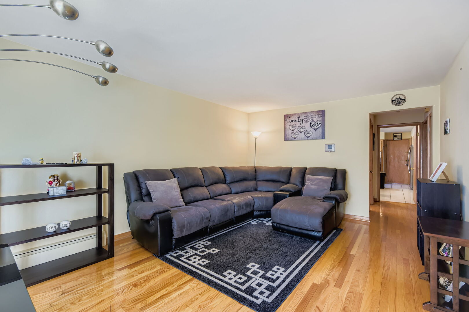 3728 W 59th Street