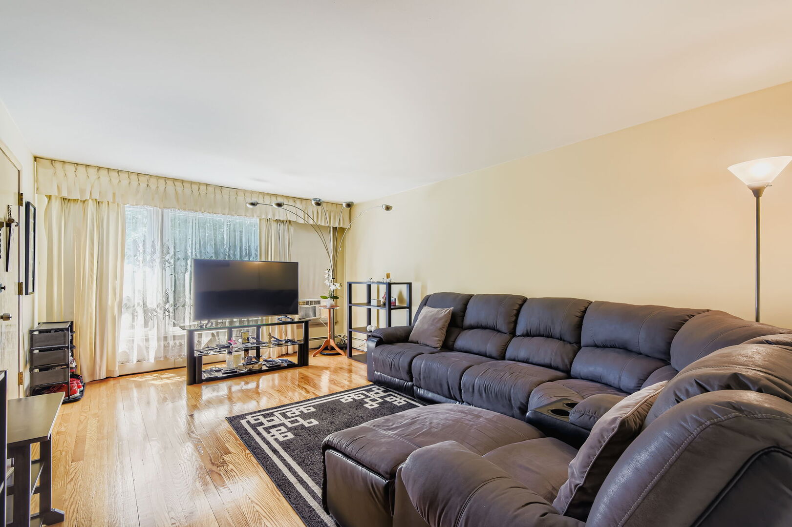 3728 W 59th Street