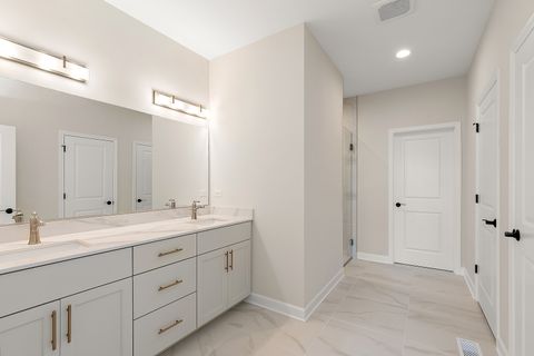 Tiny photo for 12193 Curragh Meadow Way, Lemont, IL 60439 (MLS # 12495239)