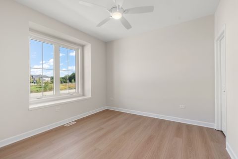 Tiny photo for 12193 Curragh Meadow Way, Lemont, IL 60439 (MLS # 12495239)