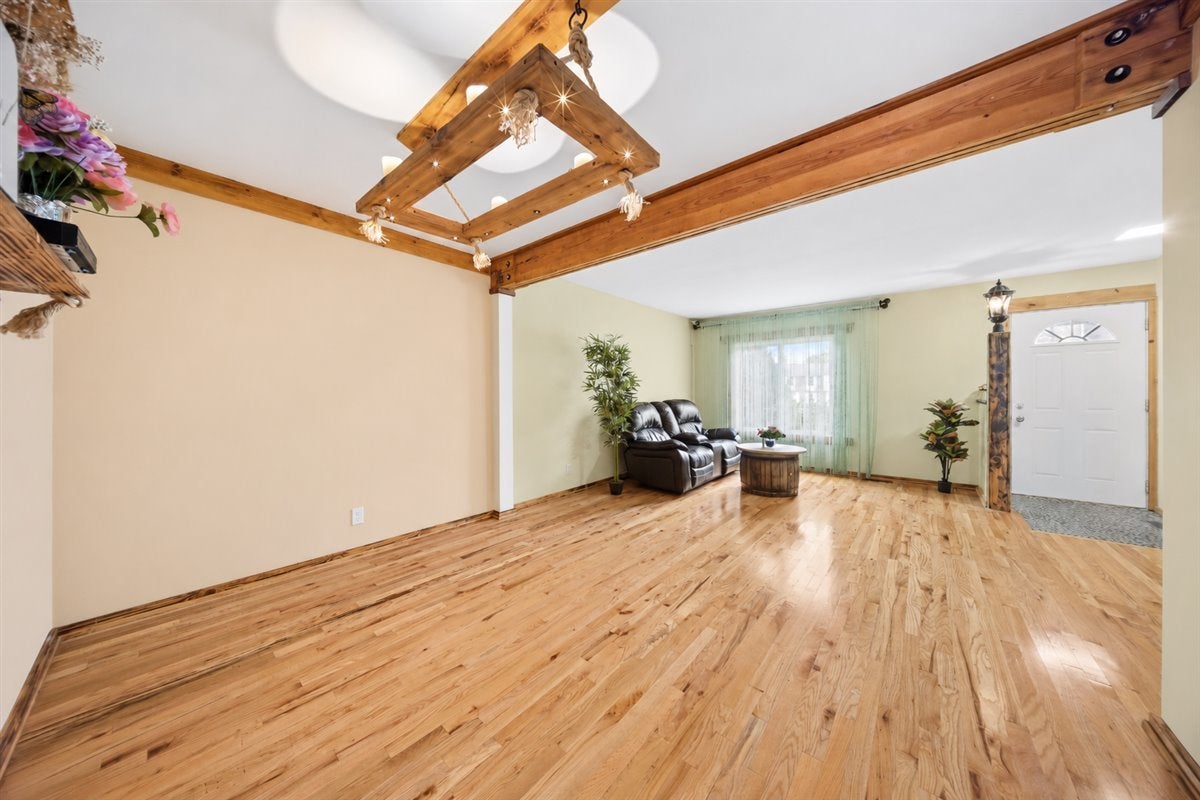 439 Mallview Lane