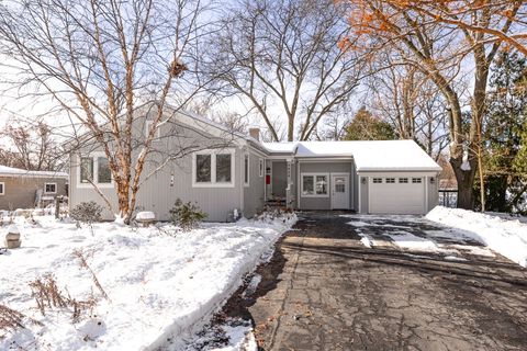 Tiny photo for 4426 Florence Avenue, Downers Grove, IL 60515 (MLS # 12515636)