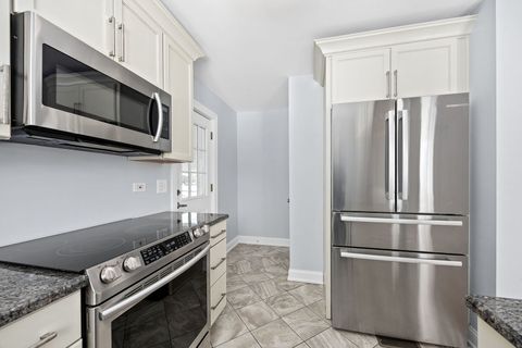 Tiny photo for 4426 Florence Avenue, Downers Grove, IL 60515 (MLS # 12515636)