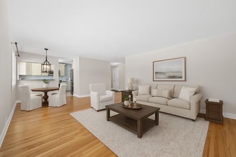 Tiny photo for 4426 Florence Avenue, Downers Grove, IL 60515 (MLS # 12515636)