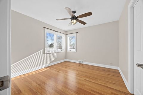 Tiny photo for 4426 Florence Avenue, Downers Grove, IL 60515 (MLS # 12515636)