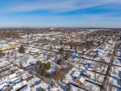 Tiny photo for 4426 Florence Avenue, Downers Grove, IL 60515 (MLS # 12515636)