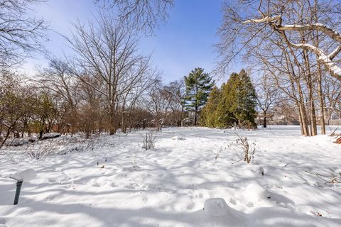 Tiny photo for 4426 Florence Avenue, Downers Grove, IL 60515 (MLS # 12515636)