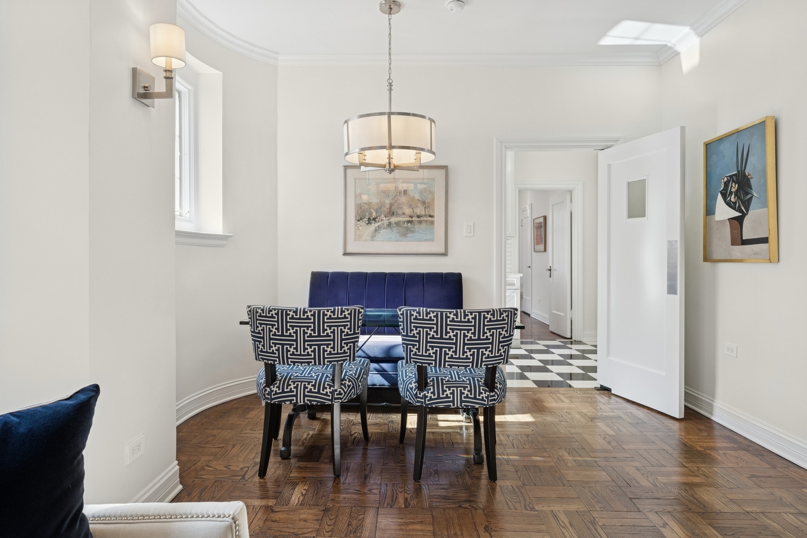 222 E CHESTNUT Street 10D