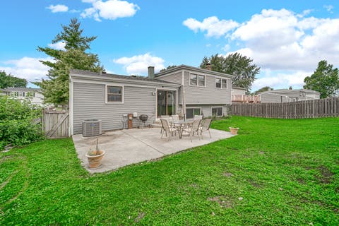 Tiny photo for 915 Wampum Court, Carol Stream, IL 60188 (MLS # 12733856)