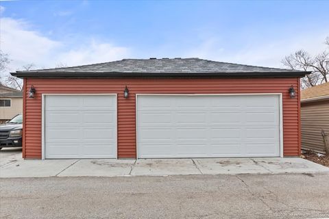 Tiny photo for 12531 S Honore Street, Calumet Park, IL 60827 (MLS # 12555292)