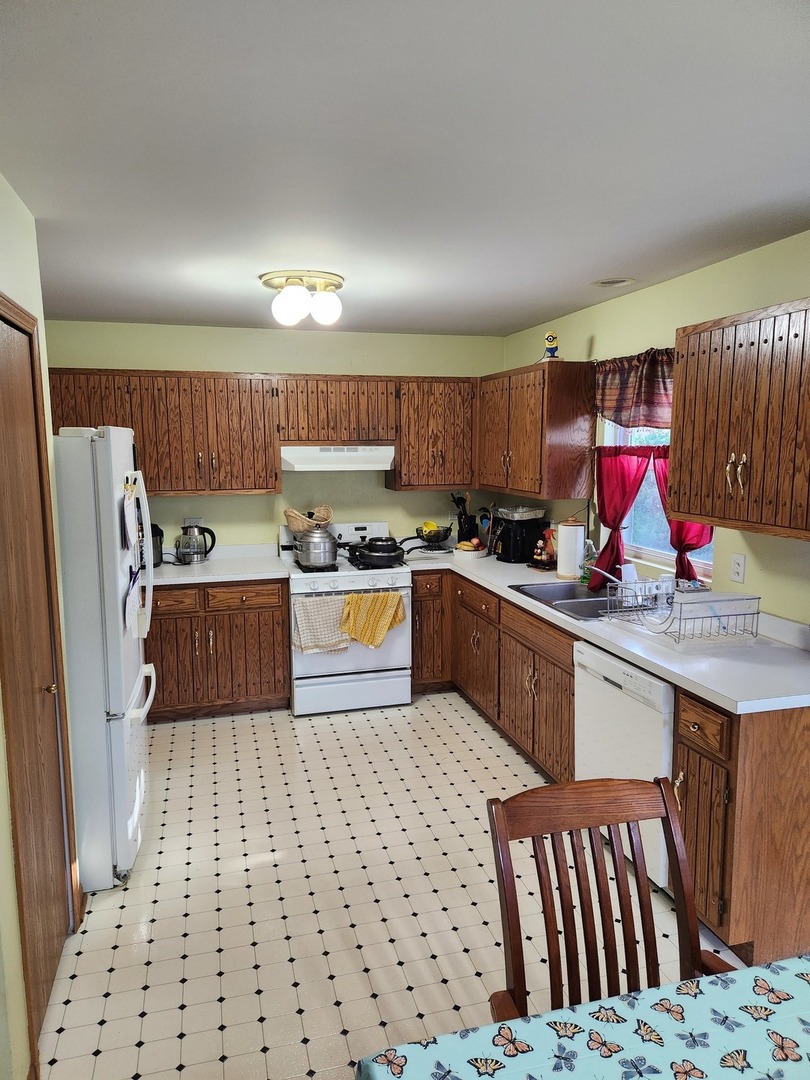 213 Savoy Drive