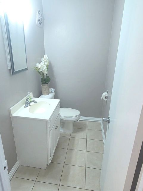 Tiny photo for 2129 Ash Street #G, Des Plaines, IL 60018 (MLS # 12629563)