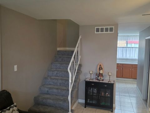 Tiny photo for 2129 Ash Street #G, Des Plaines, IL 60018 (MLS # 12629563)