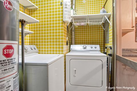 Tiny photo for 606 Waters Edge Drive #A, McHenry, IL 60050 (MLS # 12576218)