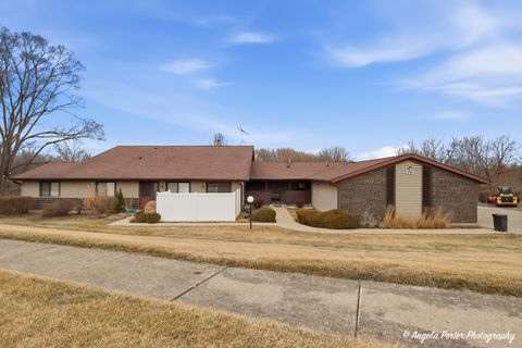 Photo of 606 Waters Edge Drive #A, McHenry, IL 60050 (MLS # 12576218)