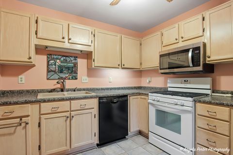 Tiny photo for 606 Waters Edge Drive #A, McHenry, IL 60050 (MLS # 12576218)