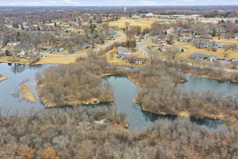 Tiny photo for 606 Waters Edge Drive #A, McHenry, IL 60050 (MLS # 12576218)