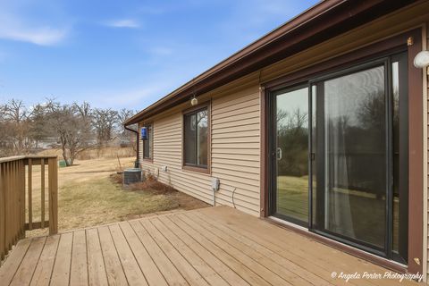 Tiny photo for 606 Waters Edge Drive #A, McHenry, IL 60050 (MLS # 12576218)