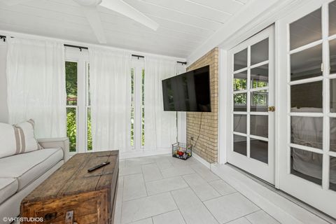 Tiny photo for 3212 Otto Lane, Evanston, IL 60201 (MLS # 12419389)