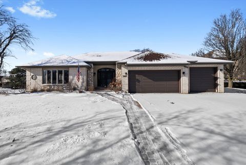 Photo of 16720 CHAUCER Drive, Orland Park, IL 60467 (MLS # 12552643)