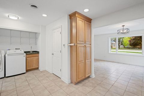 Tiny photo for 837 E Rockland Road, Libertyville, IL 60048 (MLS # 12496585)