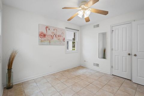 Tiny photo for 837 E Rockland Road, Libertyville, IL 60048 (MLS # 12496585)