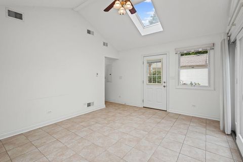 Tiny photo for 837 E Rockland Road, Libertyville, IL 60048 (MLS # 12496585)